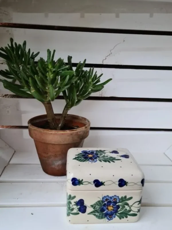 Dose Unikat, 12 x 10 x 8 cm; antik eventuell Glasurrisse^Bunzlauer Keramik Outlet