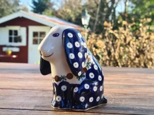 Hund, sitzend, 11 x 11 x 7,5 cm, Tradition 6 - BSN 8005^Bunzlauer Keramik Online