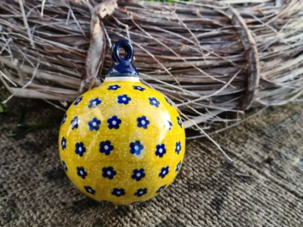 Kugel zum Dekorieren und Aufhängen, 7 x 9 cm, Tradition 20^Bunzlauer Keramik Online